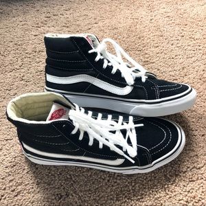 Old Skool Vans (Unisex)